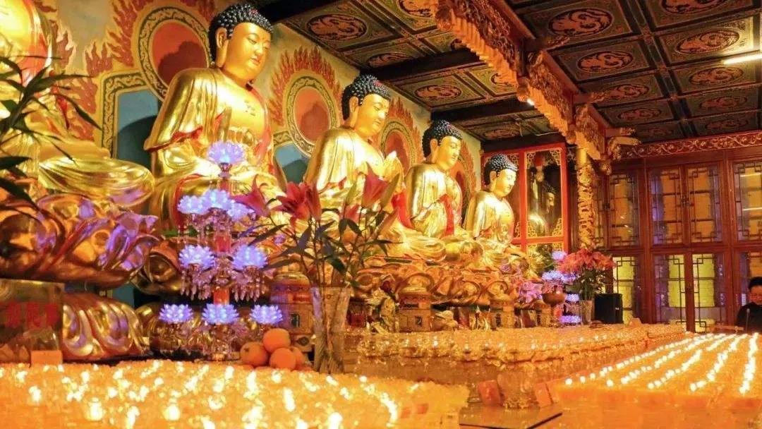 �����ĸ��������Ƕ�������ĵ���