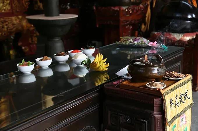 师父教我们不执着,但如果不执着,事情如何能办好 师父教我们不执着,但如果不执着,事情如何能办好