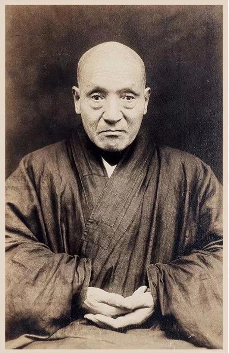 今日恭逢莲宗十三祖印光大师圆寂纪念日,虔诚顶礼! 今日恭逢莲宗十三祖印光大师圆寂纪念日,虔诚顶礼!