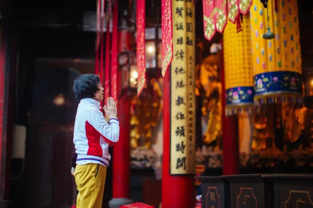 为何要拜佛? 为何要拜佛?