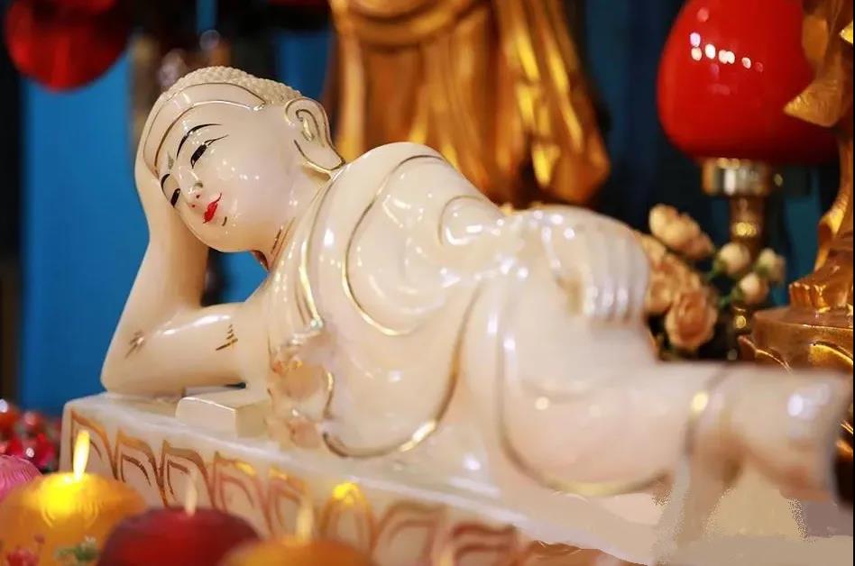 �ѷ��Ա����Ѿ�˯�ã��������õ����У�