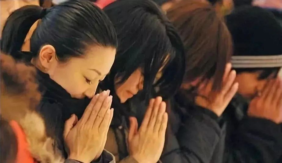 父母恩德深重,孝顺父母的方法是什么? 父母恩德深重,孝顺父母的方法是什么?