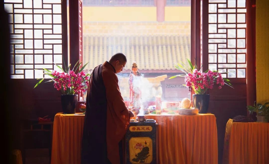 一句佛号就能往生,是否就不用持戒修善? 一句佛号就能往生,是否就不用持戒修善?