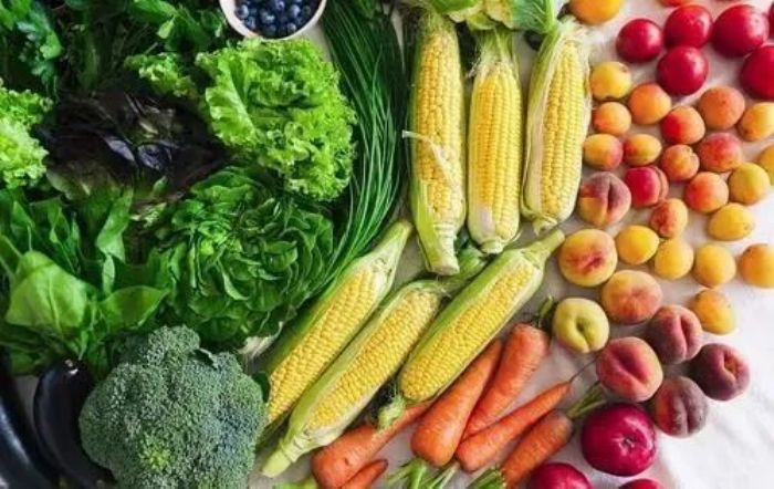 һ�߳��⣬һ����𣬻��й�����