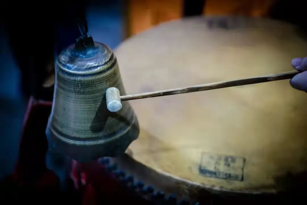 ̰����Խ�࣬�ϰ����Խ��