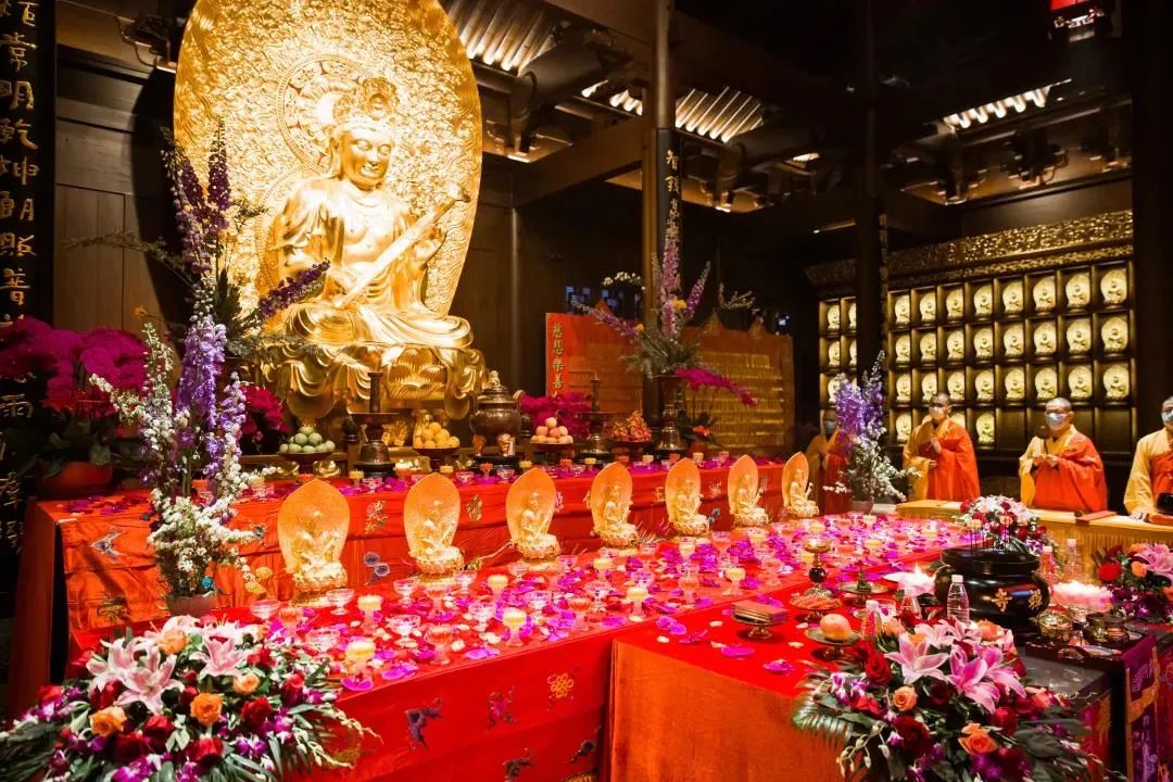 身上有福慧的香气,人家自然会靠近你 身上有福慧的香气,人家自然会靠近你