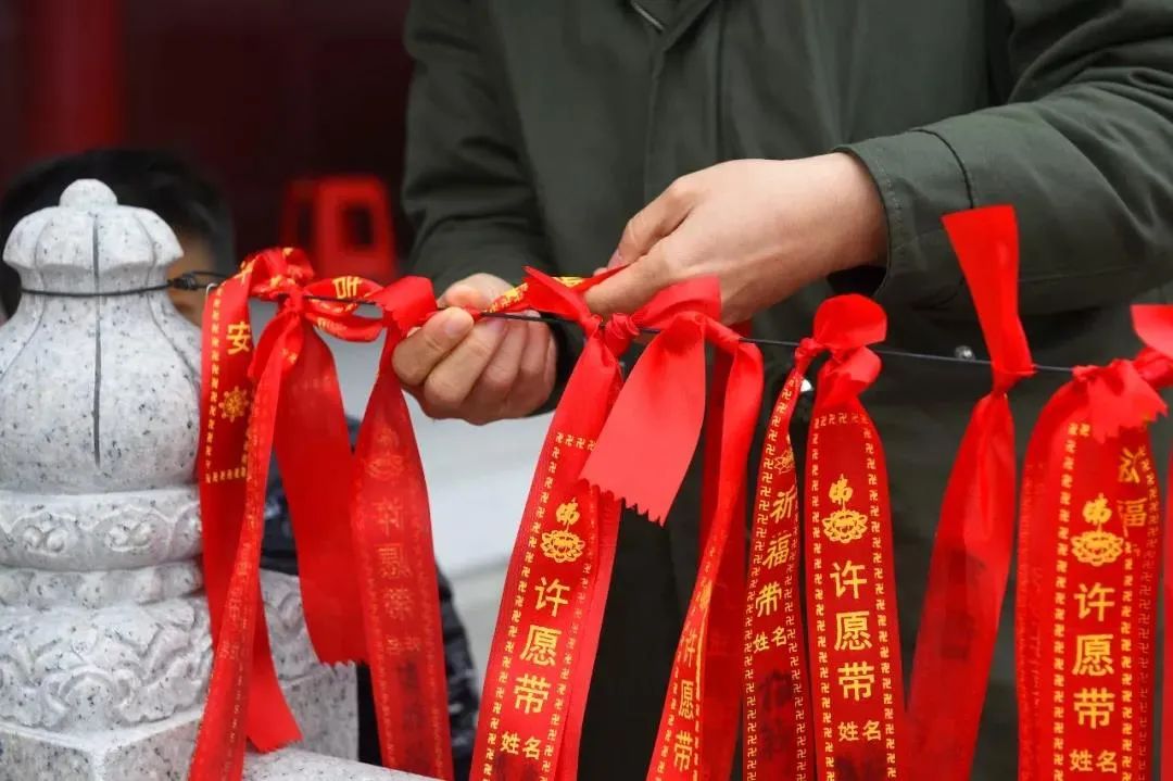 ��һ�й��㣬����Լ�