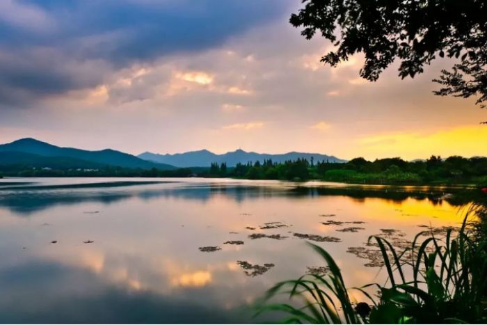 ����ʮ�£�һ������