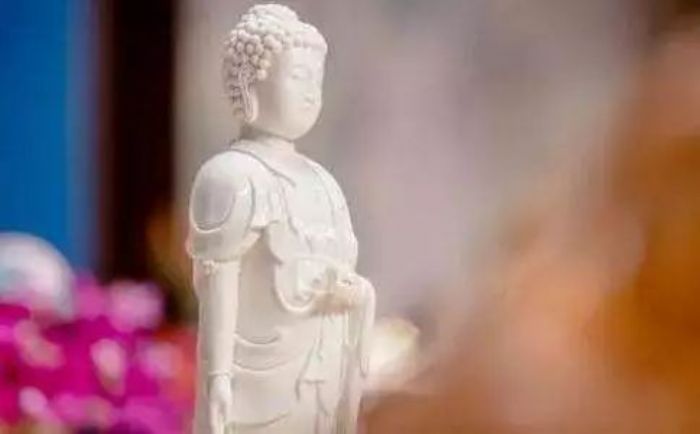 这四个人为什么令人敬仰? 这四个人为什么令人敬仰?