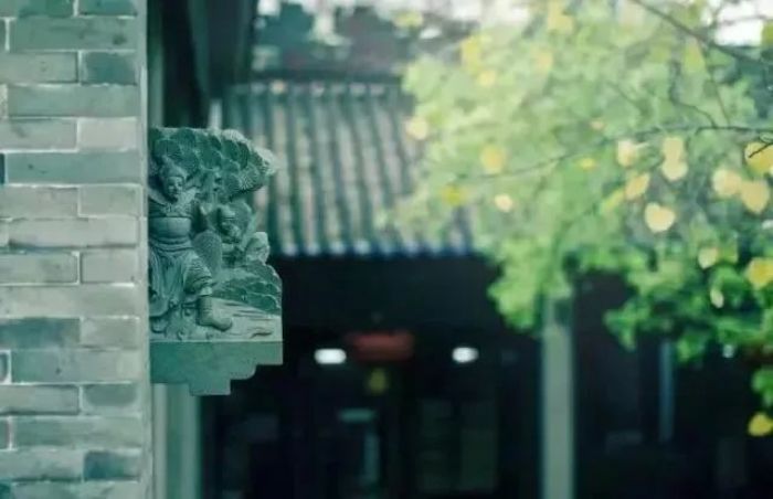 �߸�ɽ�������͵ͺ����С���������ǰ����