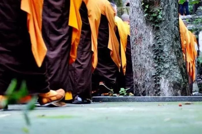 ʲô�Ƿ����̳��䣿