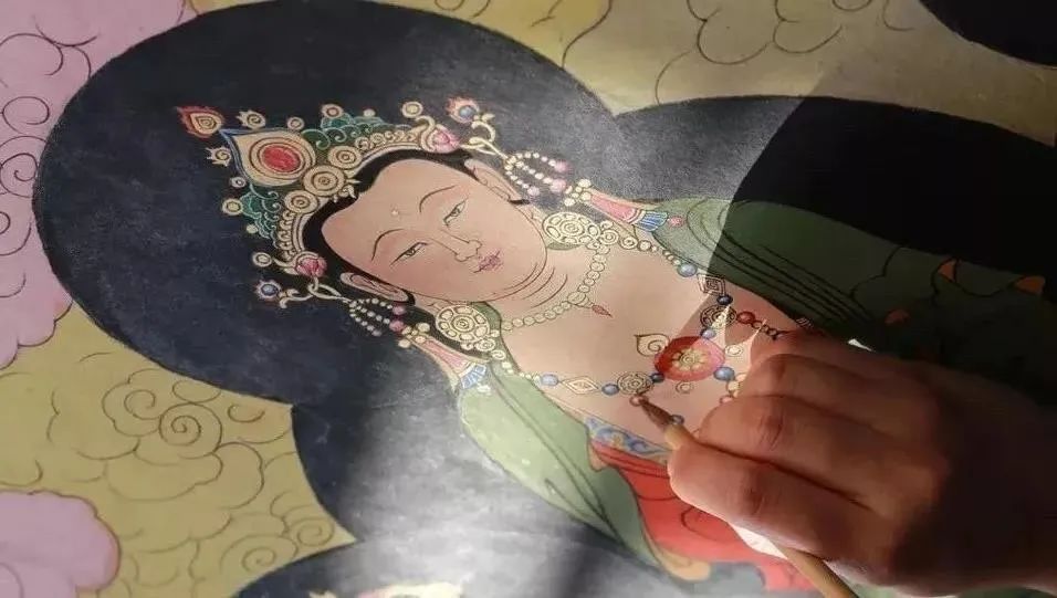 Ů����õ����������޳�������