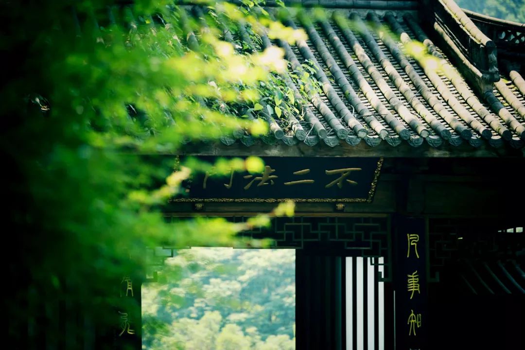 莫做性格古怪不合群的学佛人 莫做性格古怪不合群的学佛人