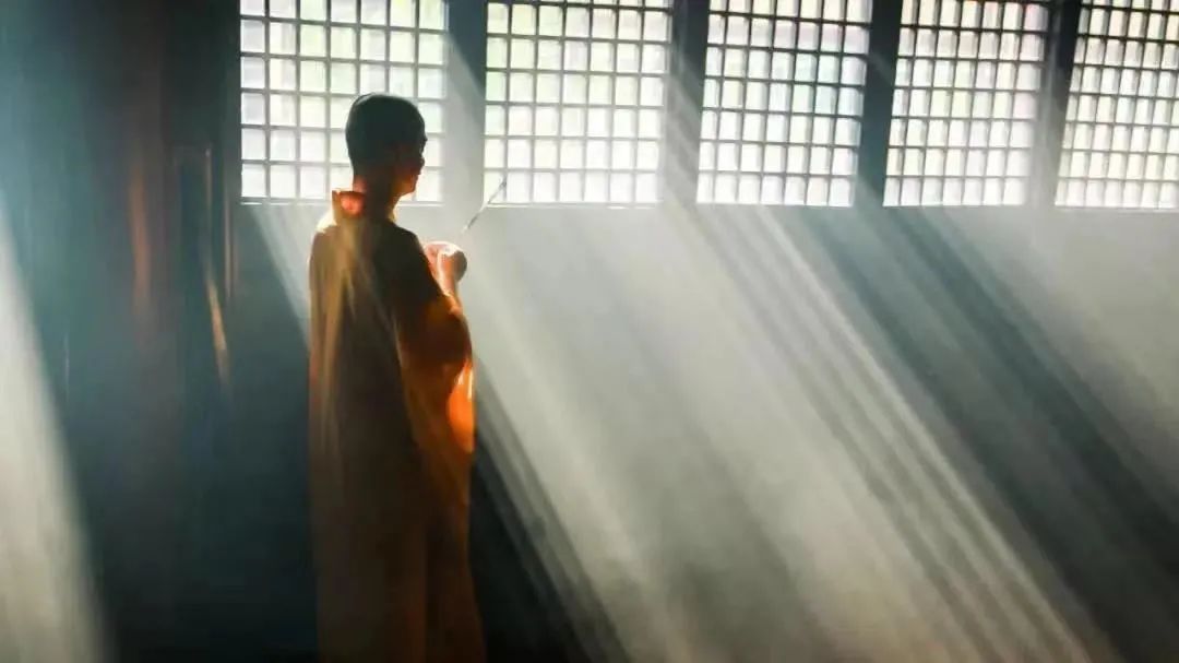 �ڼҡ��������еĲ�ͬ�����