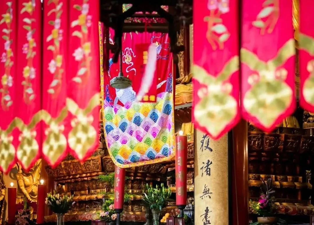 �ڼҡ��������еĲ�ͬ�����