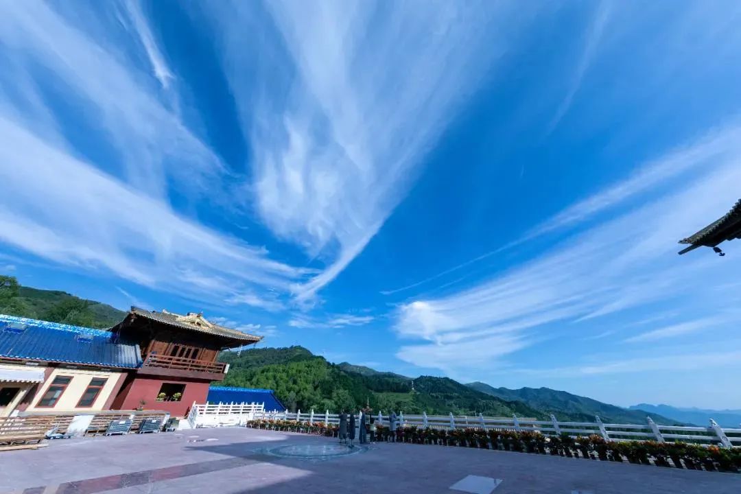 �ľ���������������վ����İ˴�������