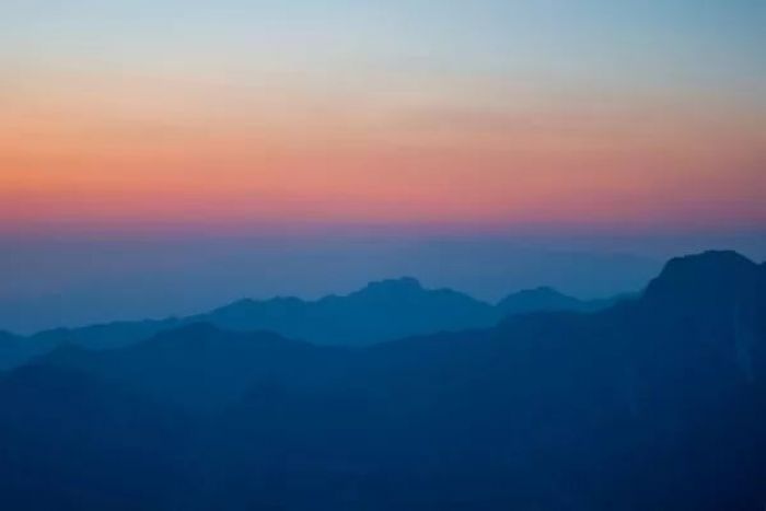 印光法师:常须战战兢兢,如临深渊,如履薄冰 印光法师:常须战战兢兢,如临深渊,如履薄冰