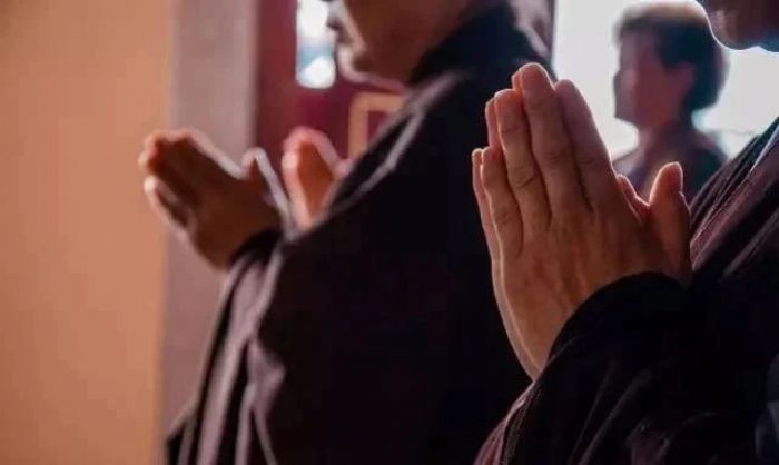 ������λ��ʿ������תΥԵΪ˳Ե��