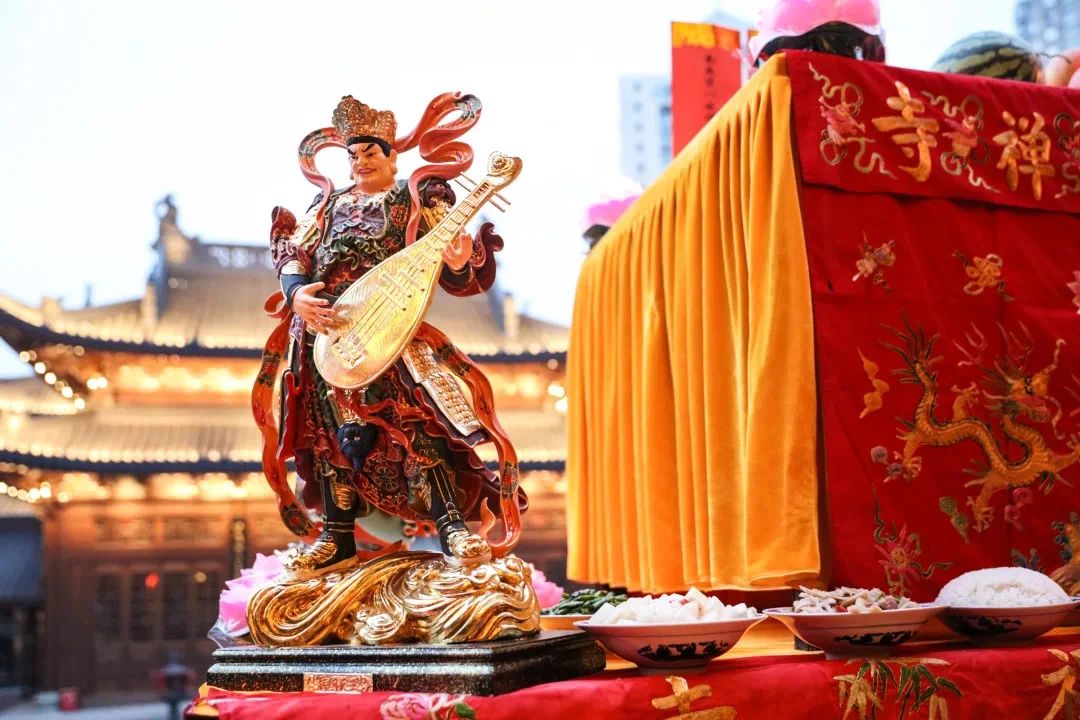 ԭ������ÿ���˶����Լ��ġ��ػ���