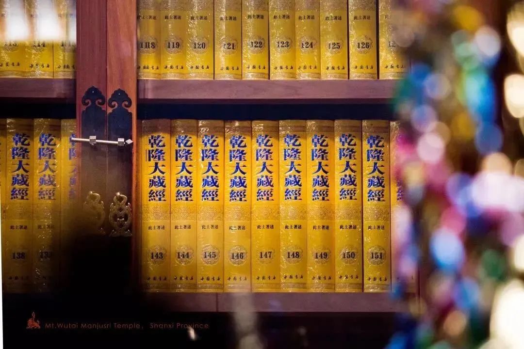 如何如理如法诵读佛经?佛法从恭敬中得 如何如理如法诵读佛经?佛法从恭敬中得