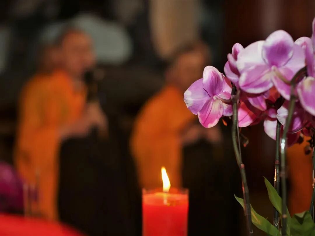 ���ӿ�ʾ�������ǿࡱ����ʵ��