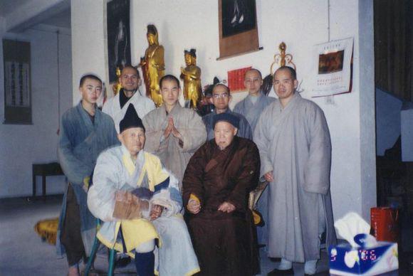 传临济宗第四十四世体光本达禅师真赞——宏琳法师 传临济宗第四十四世体光本达禅师真赞——宏琳法师