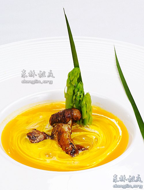 东林素食--芦笋奶油南瓜浓汤配油煎松茸_东林祖庭 东林素食--芦笋奶油南瓜浓汤配油煎松茸_东林祖庭