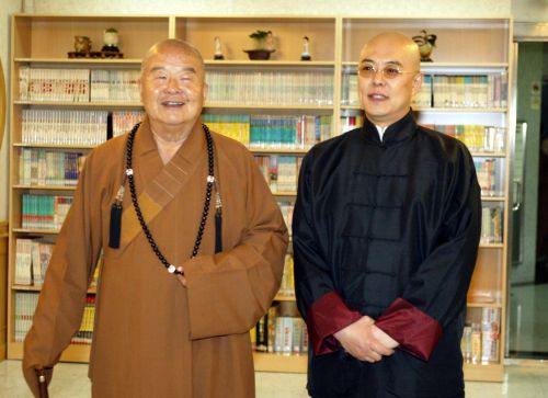 张铁林与星云大师戏谈人生 张铁林与星云大师戏谈人生