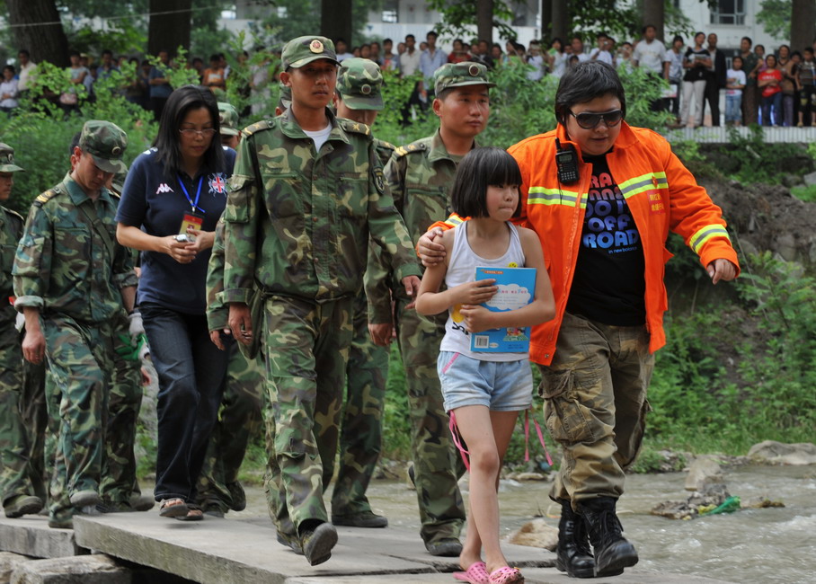 韩红:做慈善7年,换回了我的一条命的神奇经历.jpg 韩红:做慈善7年,换回了我的一条命的神奇经历.jpg