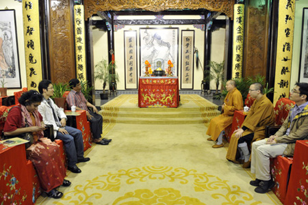 ˹��������������һ�е��Ϻ�������²ι�