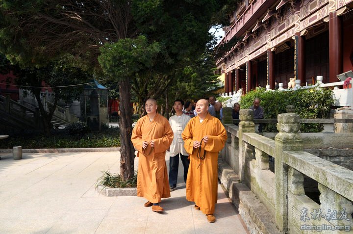 �������������һ�вηö�����ͥ