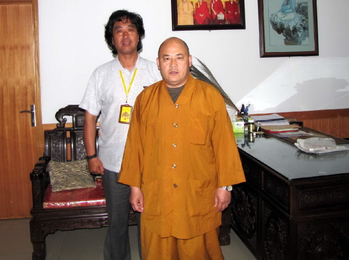 震撼的托钵队伍、殊胜的出家菩萨戒传戒、居士菩萨戒传戒法会 震撼的托钵队伍、殊胜的出家菩萨戒传戒、居士菩萨戒传戒法会