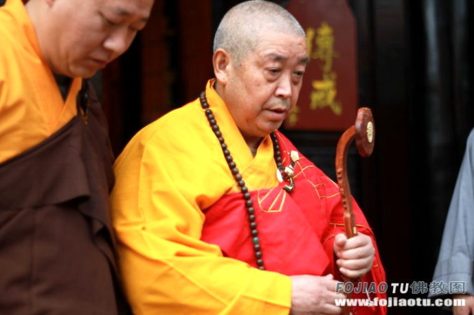 震撼的托钵队伍、殊胜的出家菩萨戒传戒、居士菩萨戒传戒法会 震撼的托钵队伍、殊胜的出家菩萨戒传戒、居士菩萨戒传戒法会