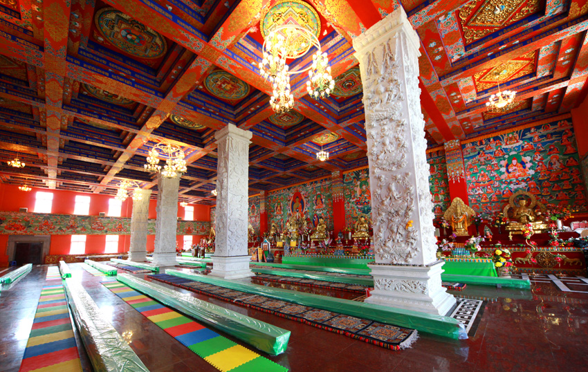 川藏最美丽佛学院 川藏最美丽佛学院