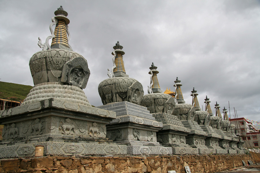 川藏最美丽佛学院 川藏最美丽佛学院