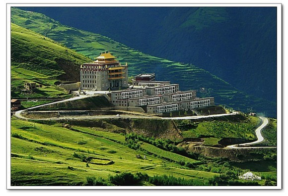 川藏最美丽佛学院 川藏最美丽佛学院