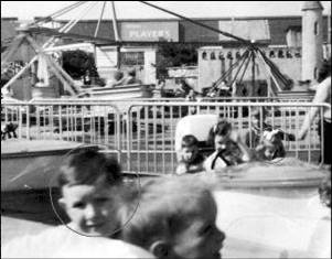 ��Ե��4����Ƭ�о���δ���ɷ�ͼ��