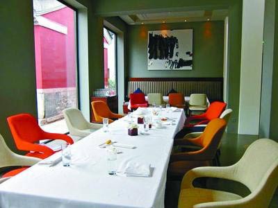 ���ͷ�ʦ���˽����¼��½׶�֮�����ٲ���