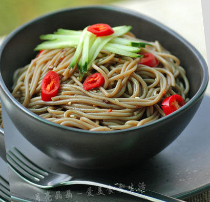 酸辣荞麦面_瘦身美味营养多 酸辣荞麦面_瘦身美味营养多