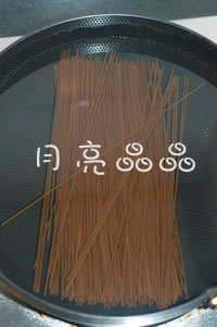 酸辣荞麦面_瘦身美味营养多 酸辣荞麦面_瘦身美味营养多