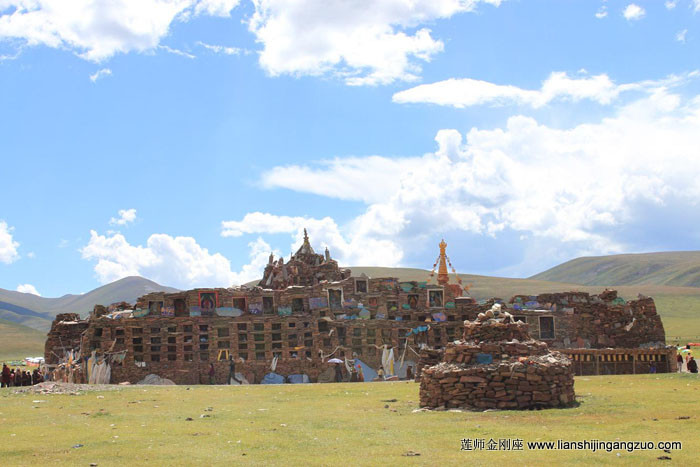 �����ɣ���������ʲ��з����ڽ�������������ʯ�̲��Ĵ�ؾ�