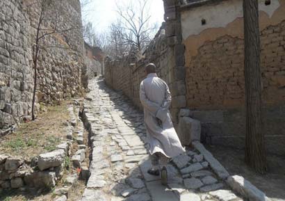 梁文道:出家人为什么总不被理解 梁文道:出家人为什么总不被理解