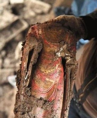 曹操墓穴惊现巨大佛像坑_佛像级别史无前例(图) 曹操墓穴惊现巨大佛像坑_佛像级别史无前例(图)