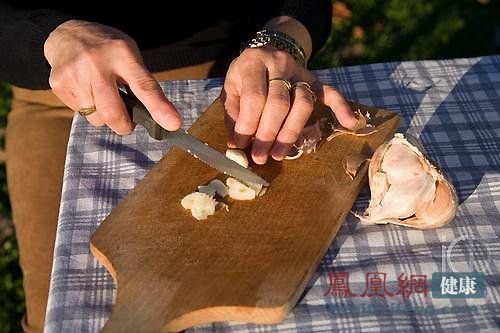 这12种蔬菜最养肝_想不得肝病就多吃 这12种蔬菜最养肝_想不得肝病就多吃