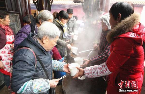 �����ȳ�һ����_���ط���ʩ����ɮ�˽�������(ͼ)