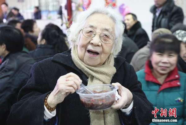 �����ȳ�һ����_���ط���ʩ����ɮ�˽�������(ͼ)