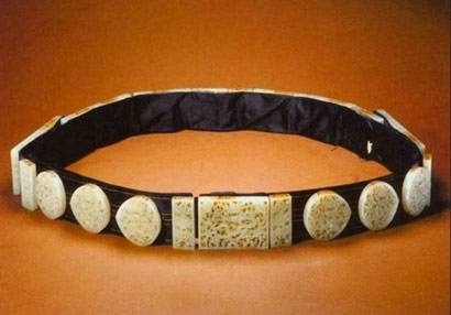 居士故事:拾重宝物归原主_饿死鬼富贵双全 居士故事:拾重宝物归原主_饿死鬼富贵双全