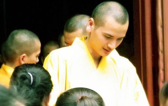 ����������Ů������˧����!