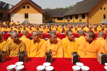 母狗投胎成为公主_每日供养五百高僧 母狗投胎成为公主_每日供养五百高僧