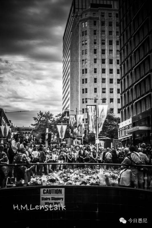 Ϥ���Ϯ֮��Σ��ʱ������һ������ĸ߶�_��